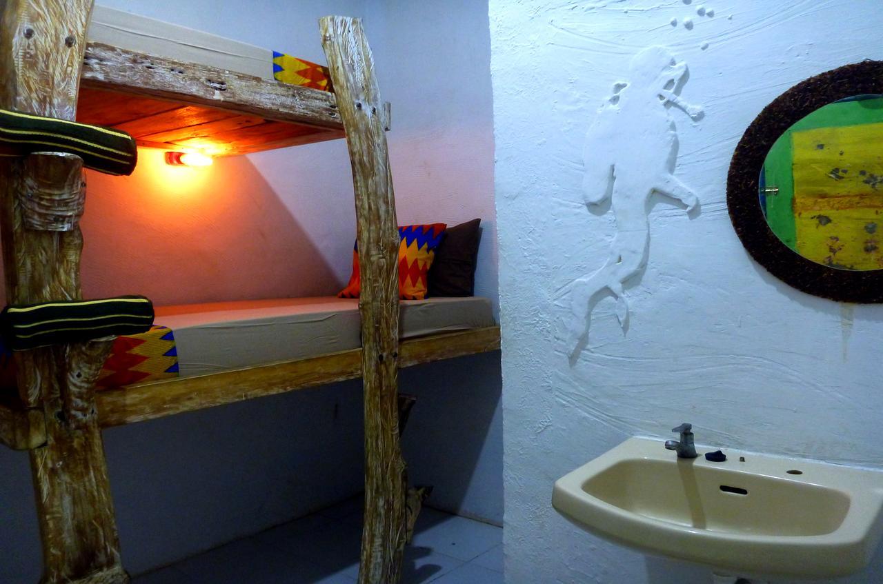 Gipsy Backpackers Hostel Gili Trawangan Luaran gambar