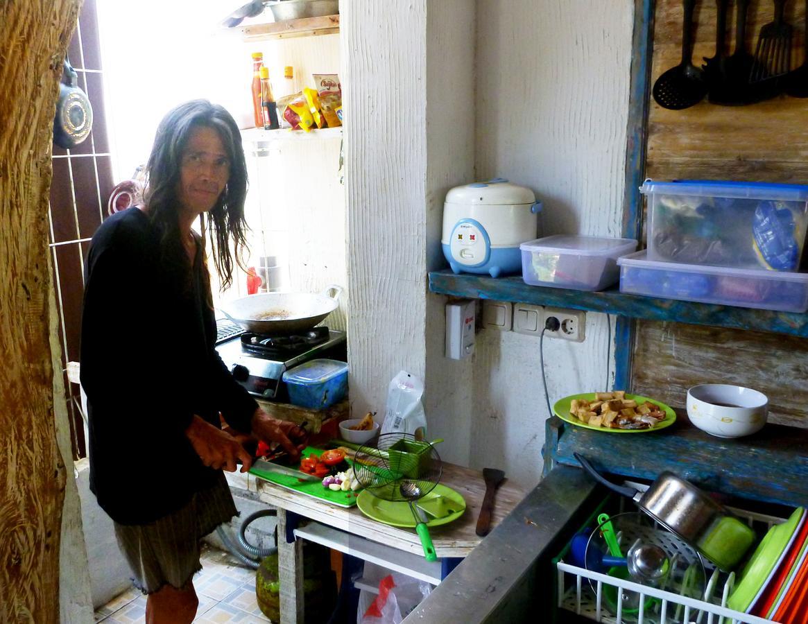 Gipsy Backpackers Hostel Gili Trawangan Luaran gambar