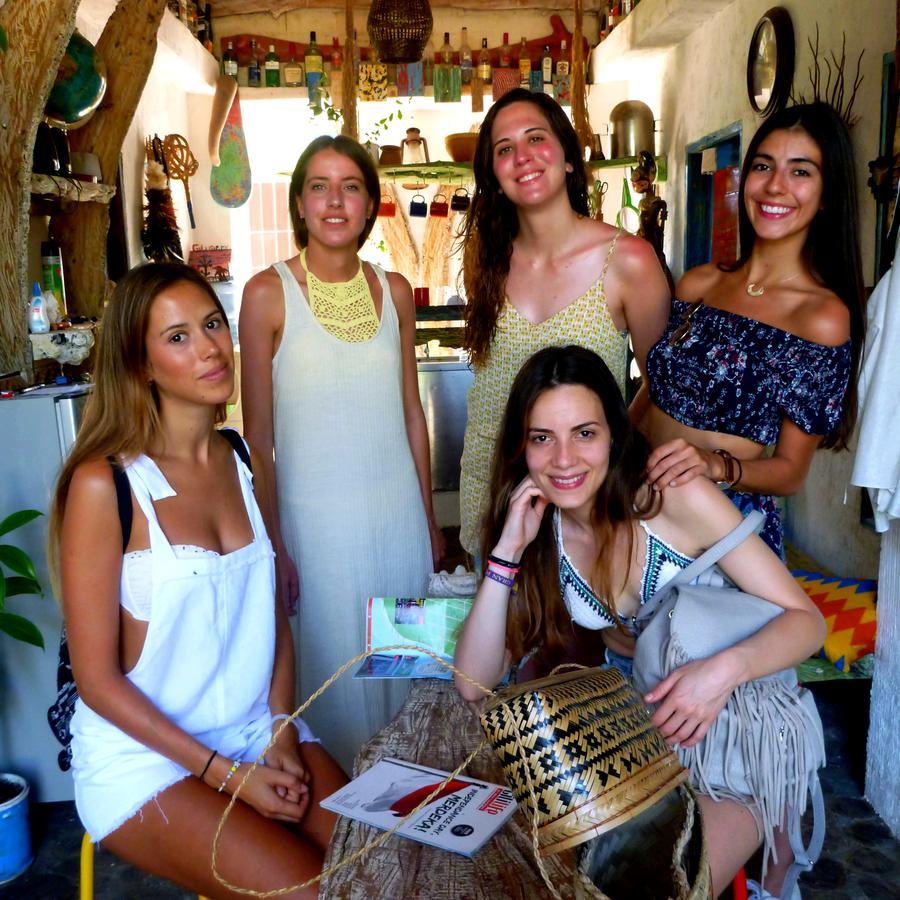 Gipsy Backpackers Hostel Gili Trawangan Luaran gambar