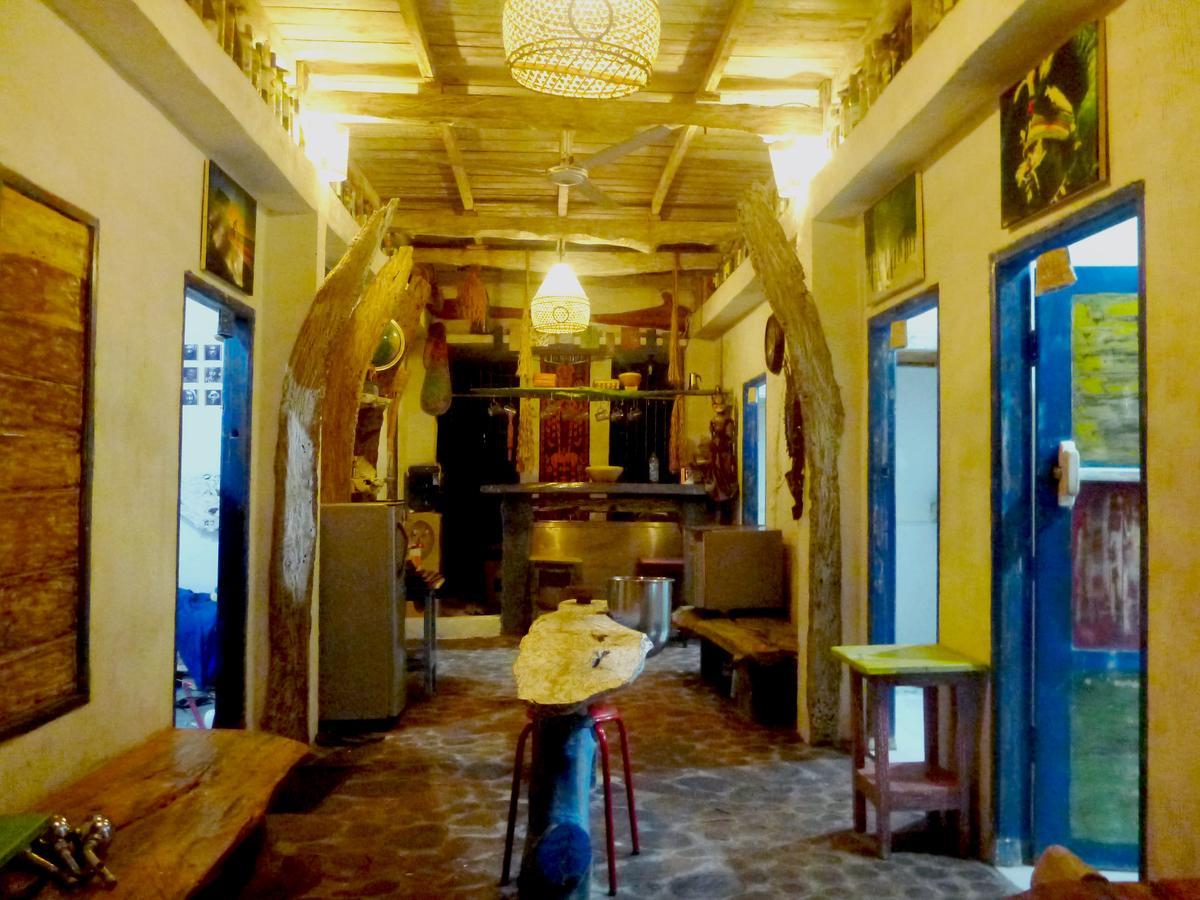 Gipsy Backpackers Hostel Gili Trawangan Luaran gambar